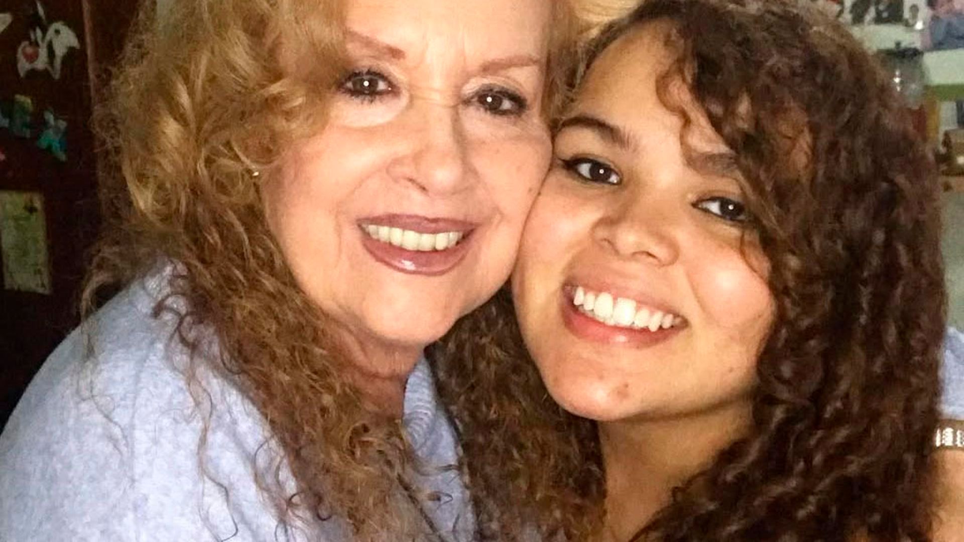 Fedra Lorente y su hija, Alejandra Morales Fedra Lorente y su hija, Alejandra Morales