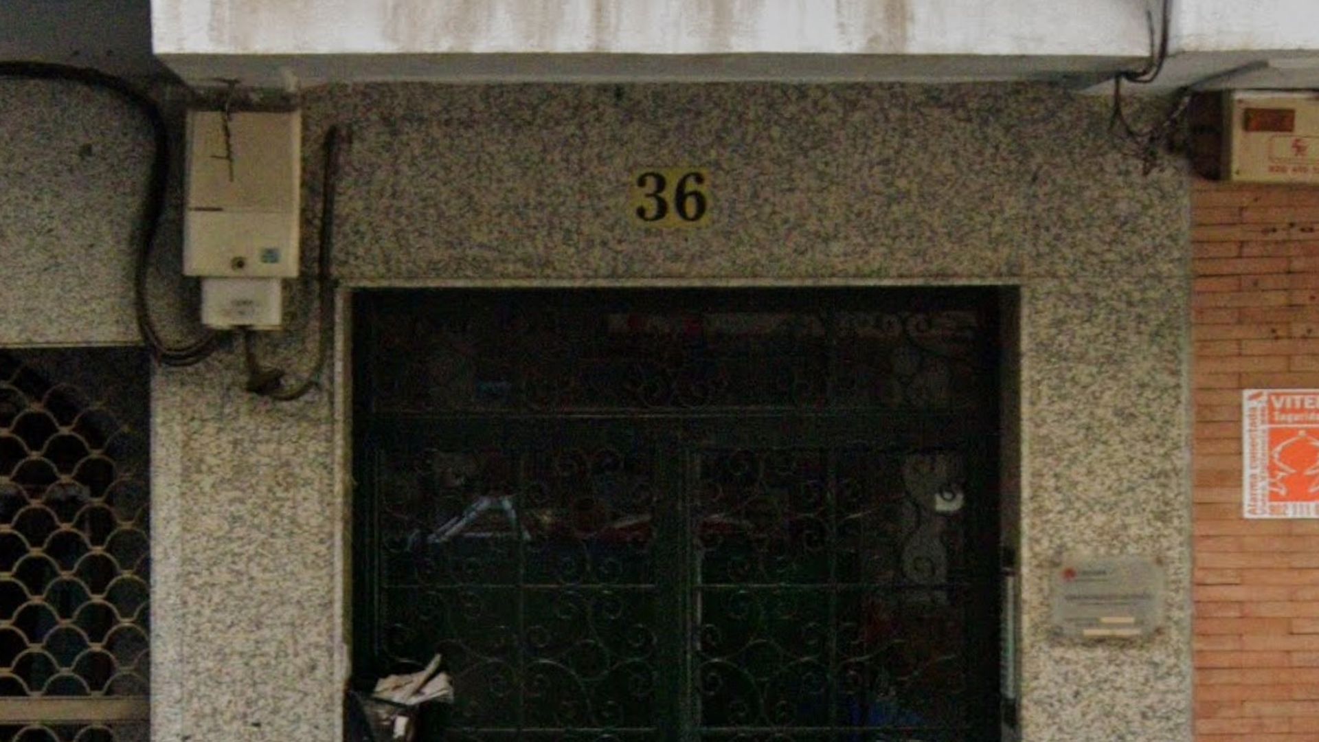 Imagen del edificio donde han sido detenidos dos padres por la muerte de su bebé en Ciudad Real