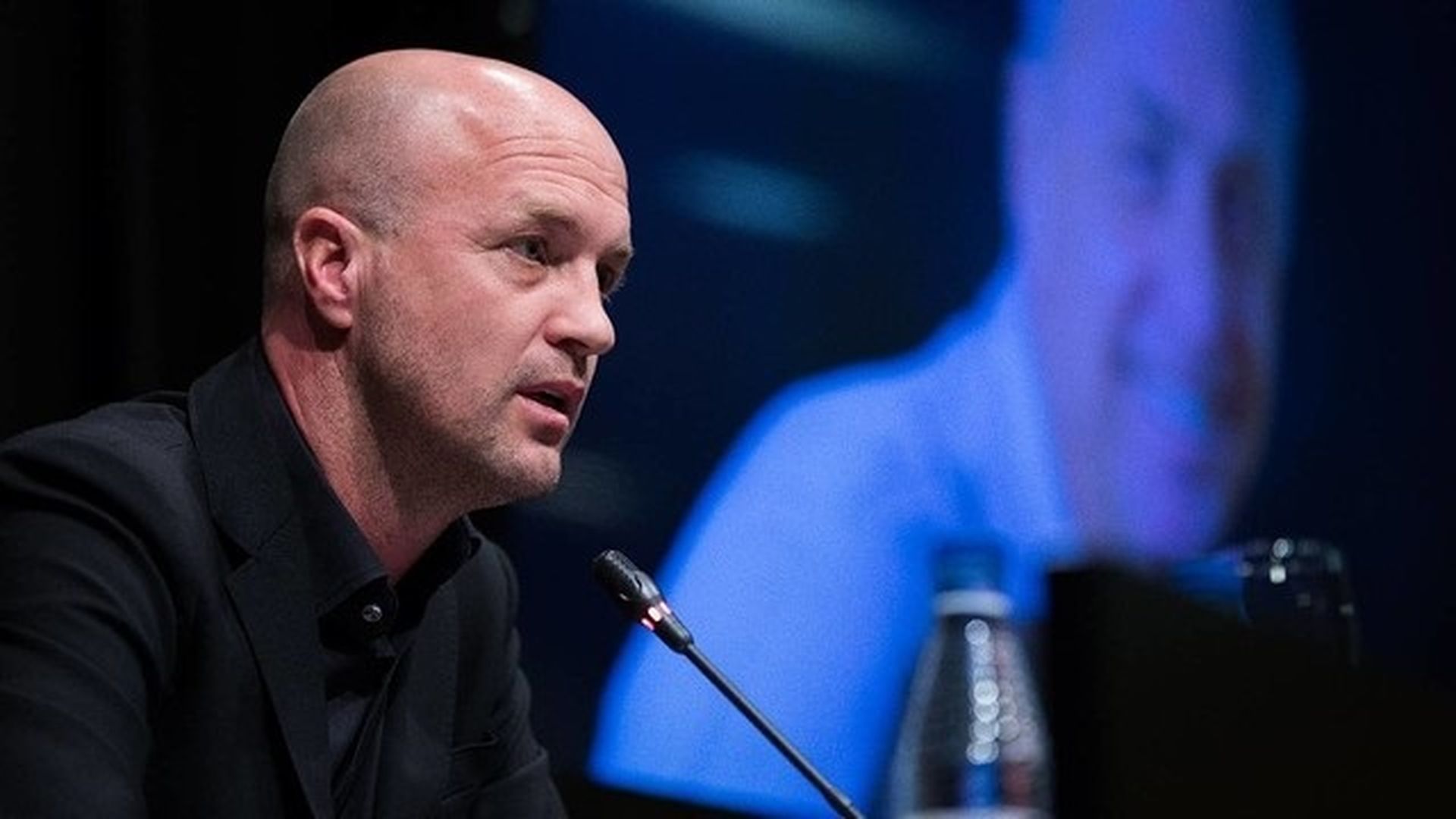 Jordi Cruyff, exdirector deportivo del FC Barcelona hablando en un evento
