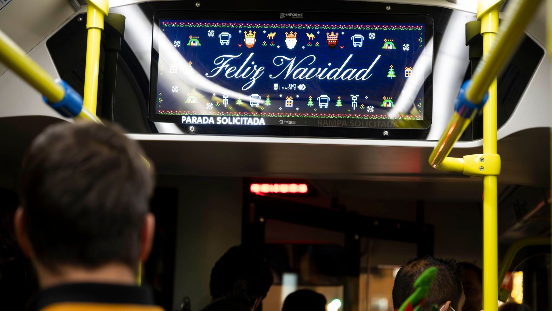 La preciosa iniciativa del Hospital Gregorio Marañón y la EMT para que los pacientes más pequeños vean las luces de Navidad de Madrid: “Voy a ver a Papá Noel”