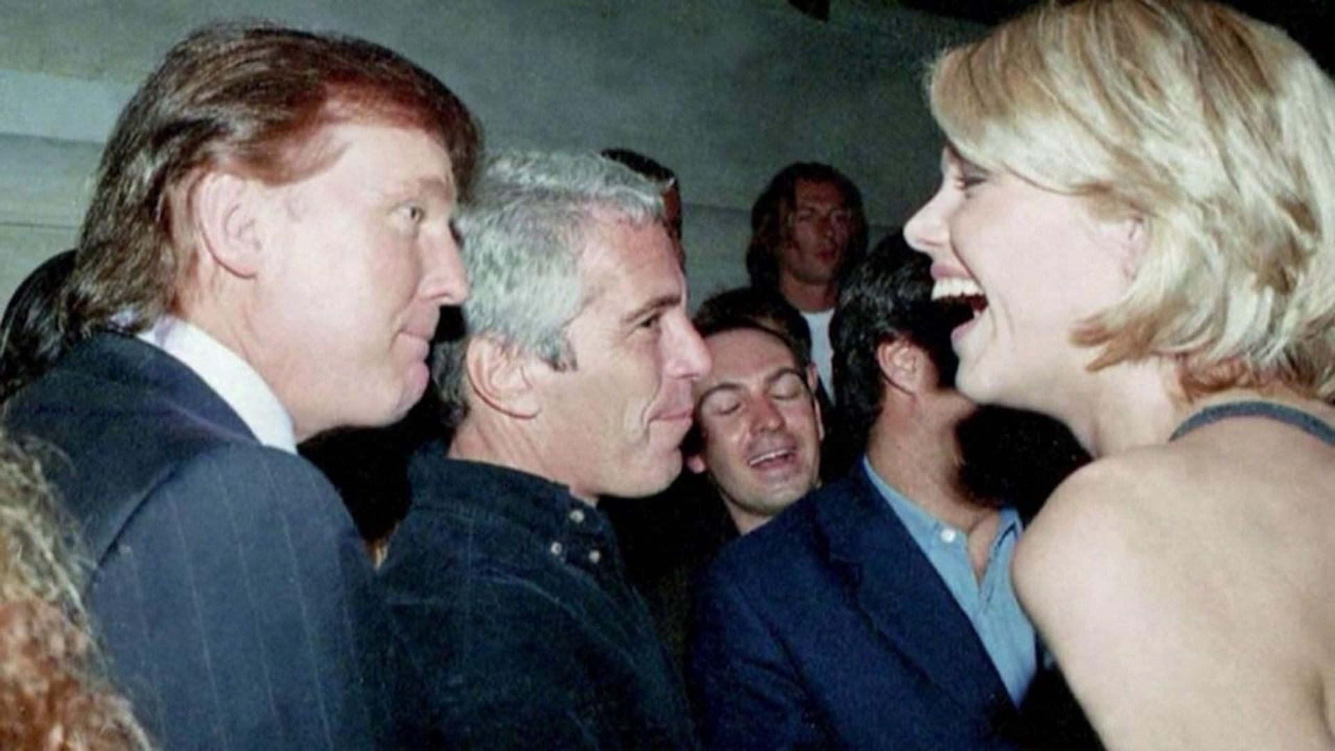 Los demócratas publican nuevas fotos de Epstein junto a Trump y otras figuras públicas como Clinton o Woody Allen