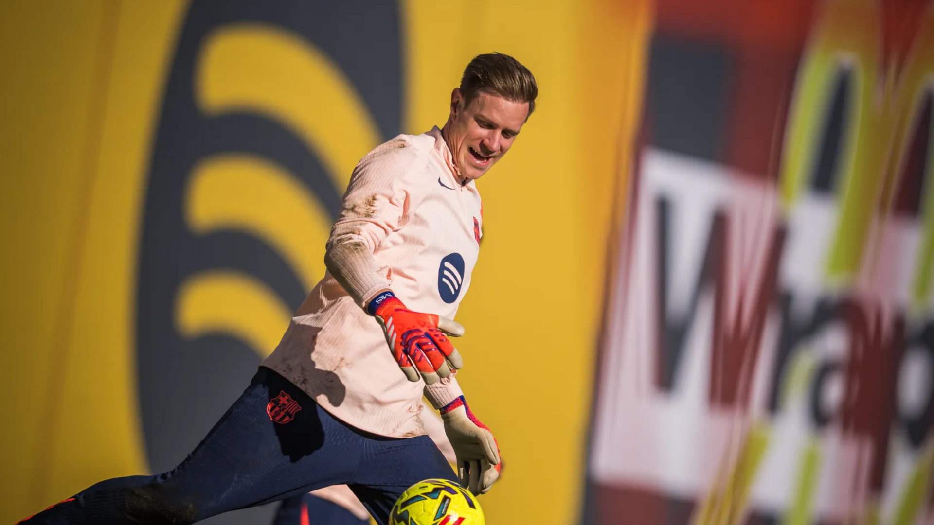 Proyecto nuevo - 2025-12-12T084534.980