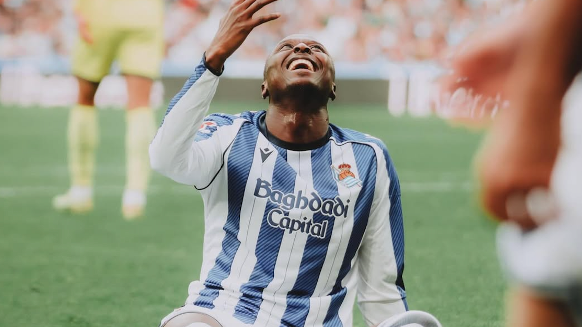 Umar Sadiq con la Real Sociedad en la 2025-26