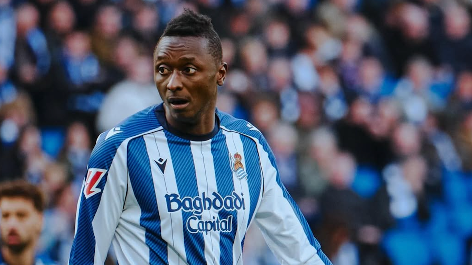 Umar Sadiq con la Real Sociedad en la 2025-26