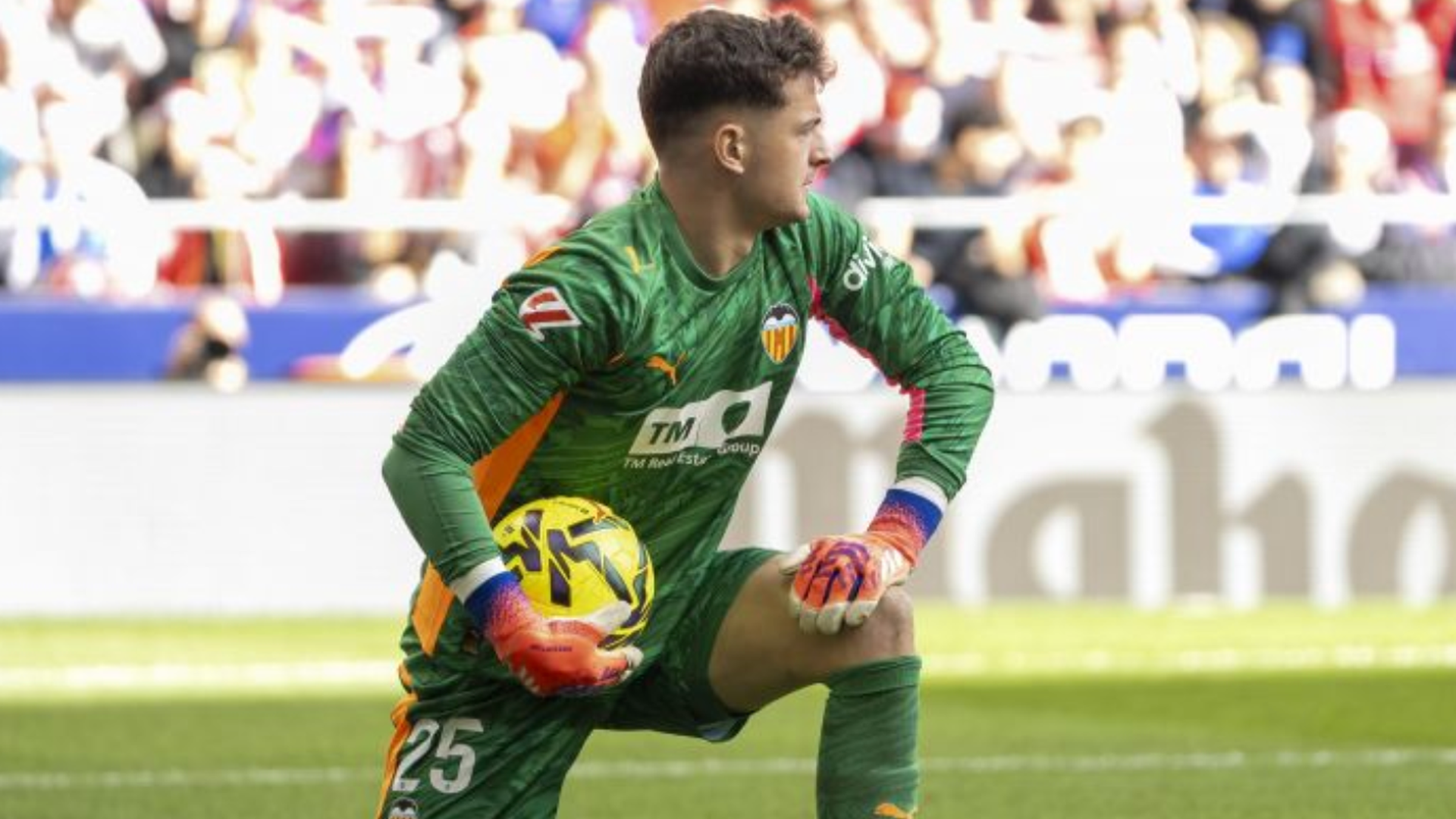 Julen Agirrezabala en el Atlético - Valencia CF
