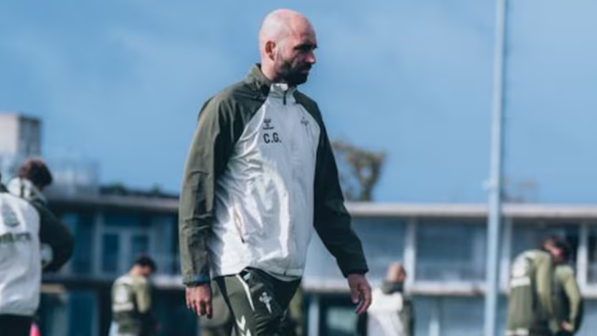 Claudio Giráldez en un entrenamiento