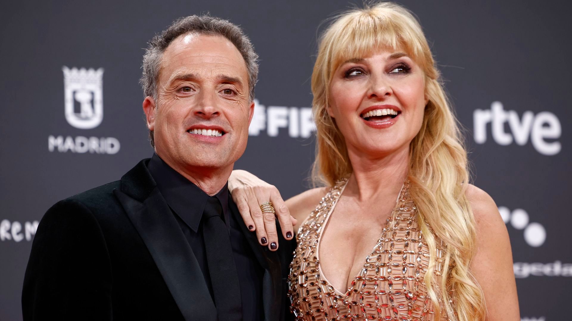 Daniel Guzmán y Cayetana Guillén Cuervo en los Premios Forqué 2025