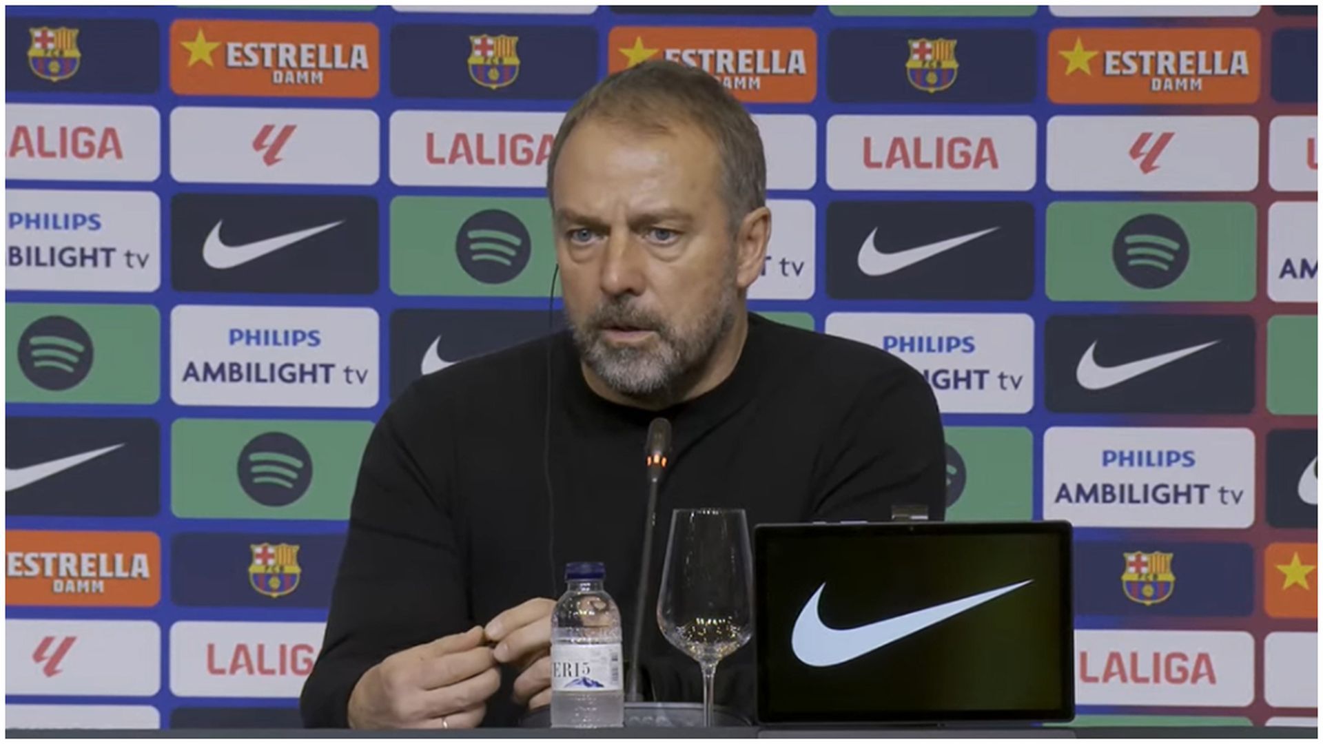 Hansi Flick, en rueda de prensa Hansi Flick, en rueda de prensa