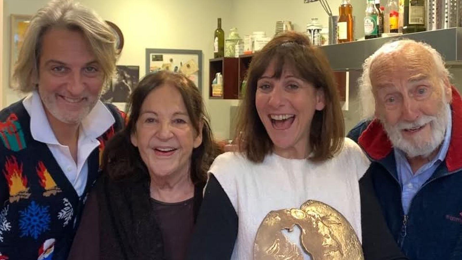 Héctor Alterio con su familia Héctor Alterio con su familia