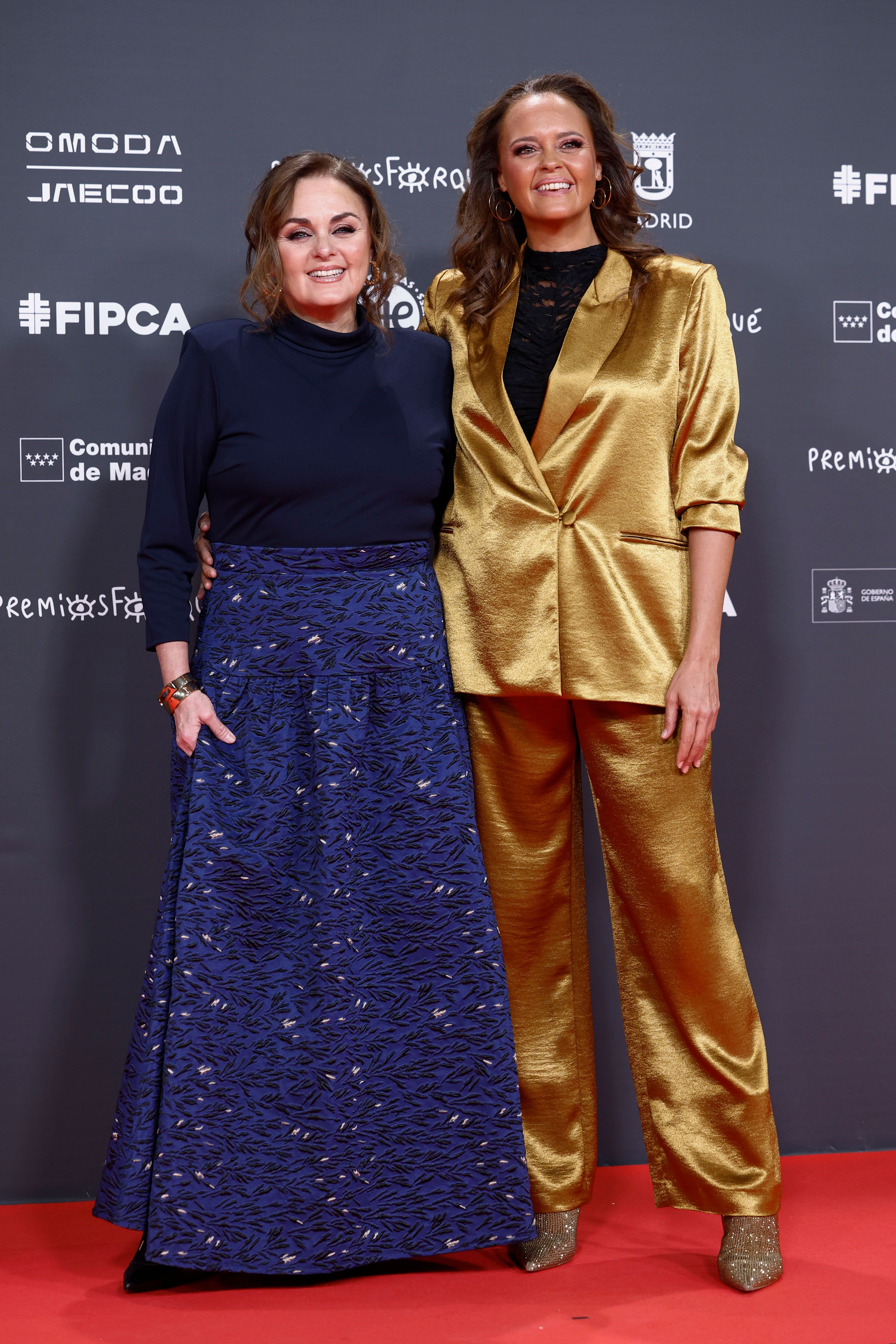 Carmen Morales y Shaila Dúrcal en la alfombra roja de los Premios Forqué 2025