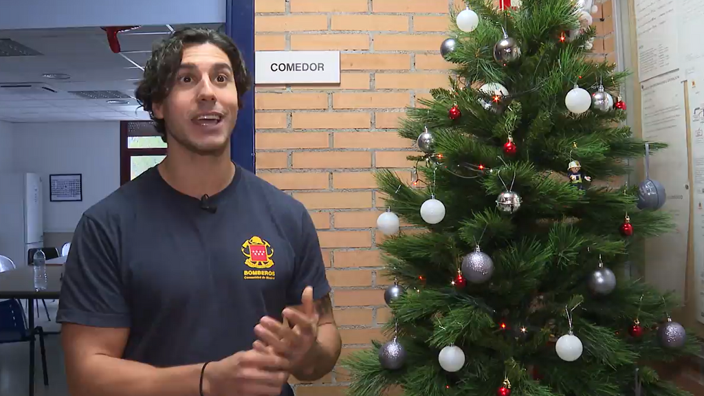 Las consejos de los bomberos para evitar fuegos durante la época navideña: cuidado con las luces y las cortinas