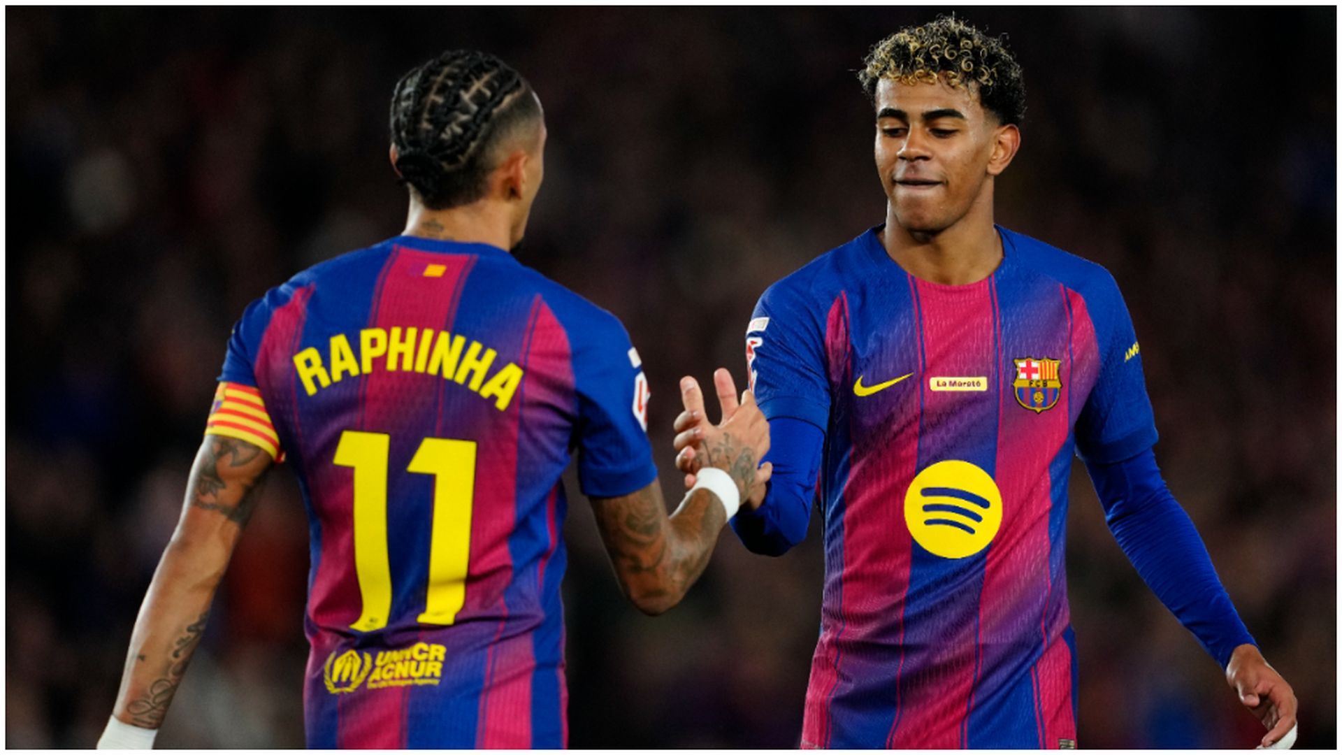 Raphinha y Lamine Yamal, en un gol del brasileño