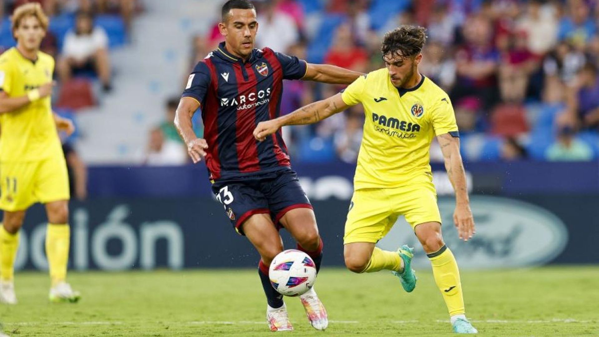 Un lance de un Levante-Villarreal Un lance de un Levante-Villarreal