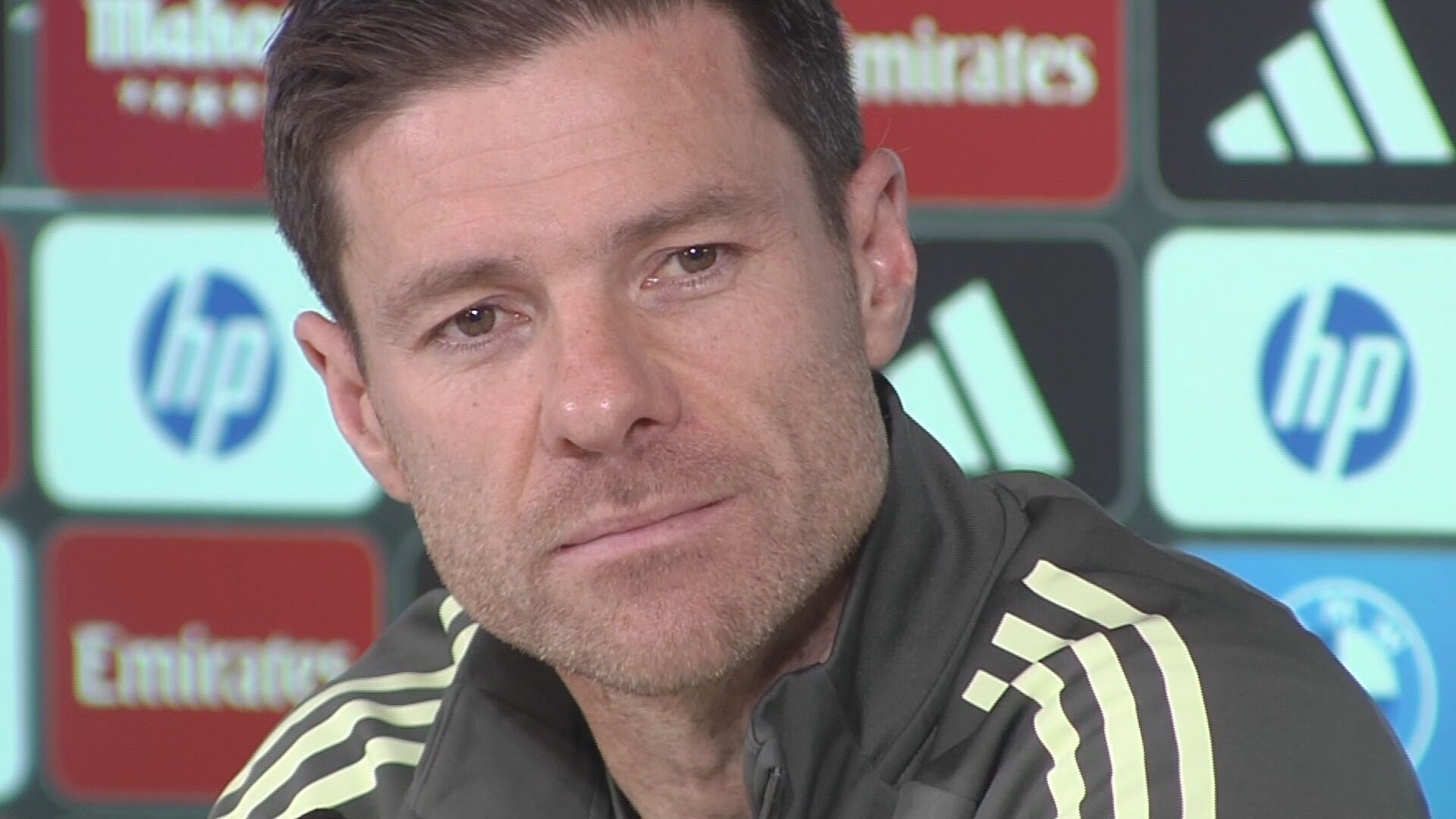 Xabi Alonso, en rueda de prensa Xabi Alonso, en rueda de prensa