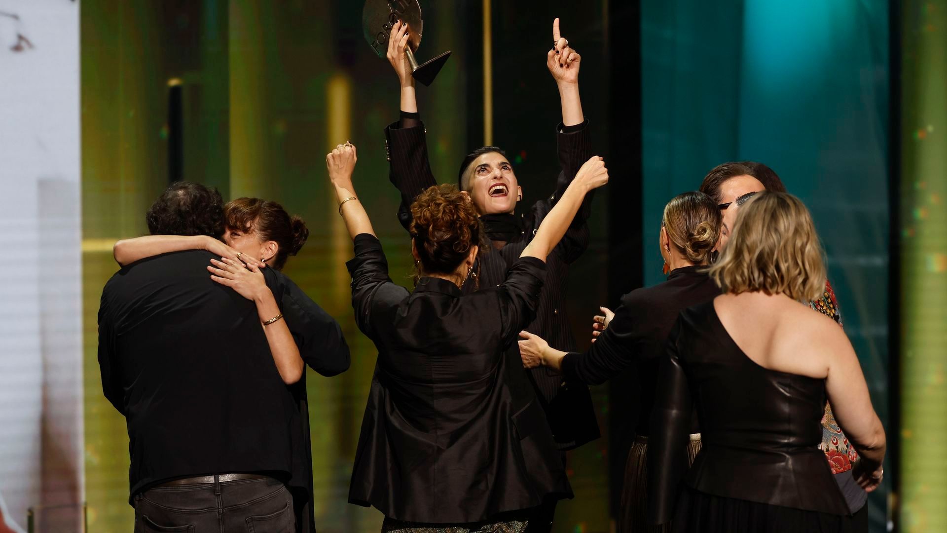 Alba Flores tras ganar el premio Forqué por su documental ‘Flores para Antonio’