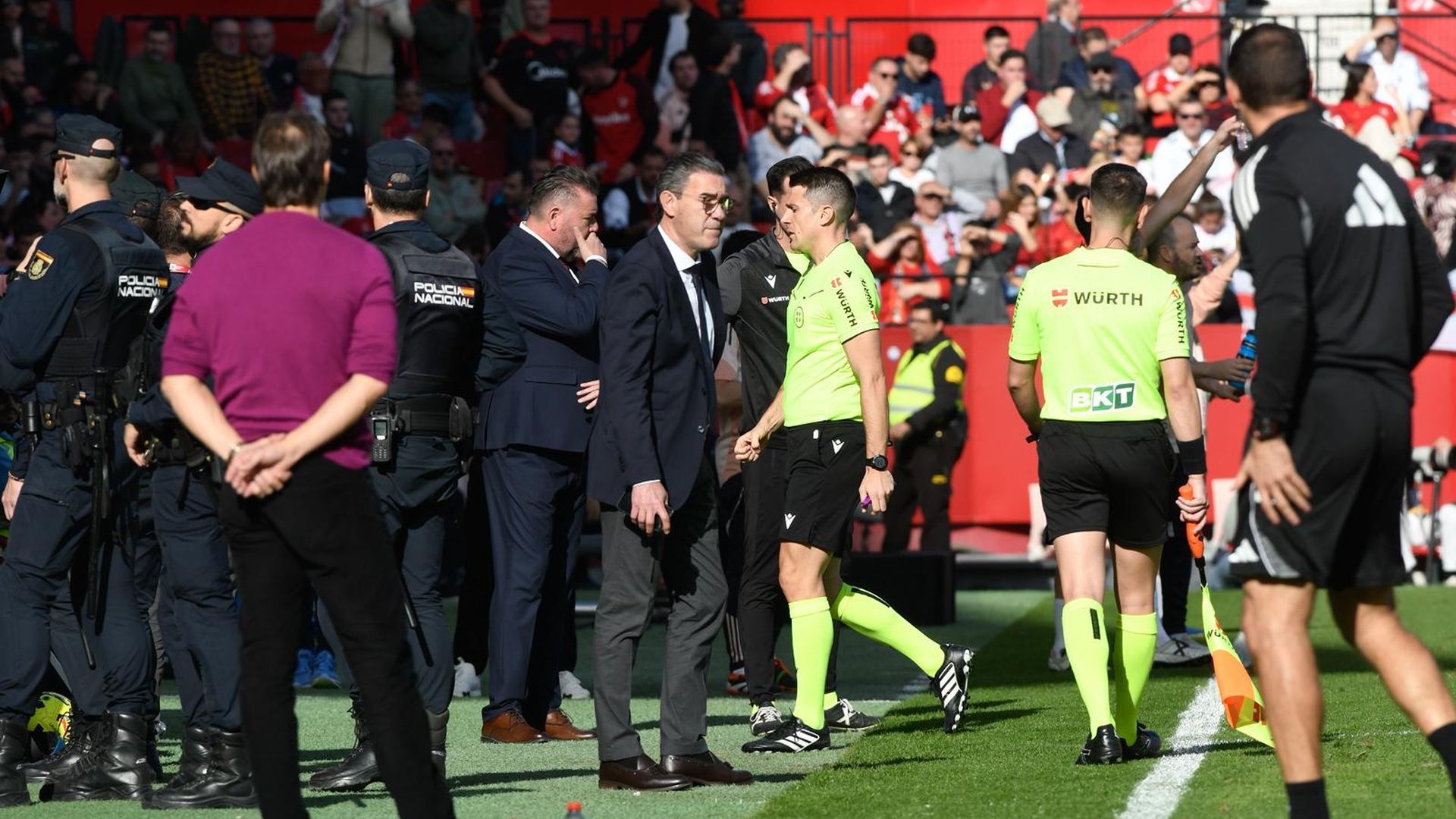 Díaz de Mera en el Sevilla - Oviedo