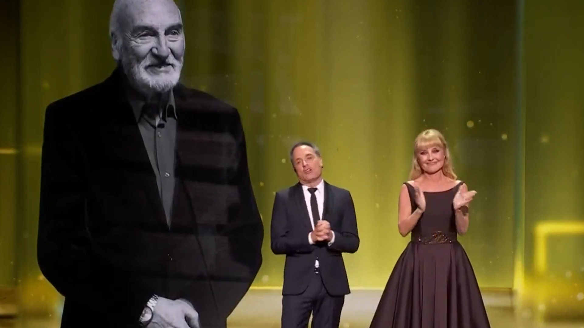 El homenaje a Héctor Alterio en los Premios Forqué El homenaje a Héctor Alterio en los Premios Forqué