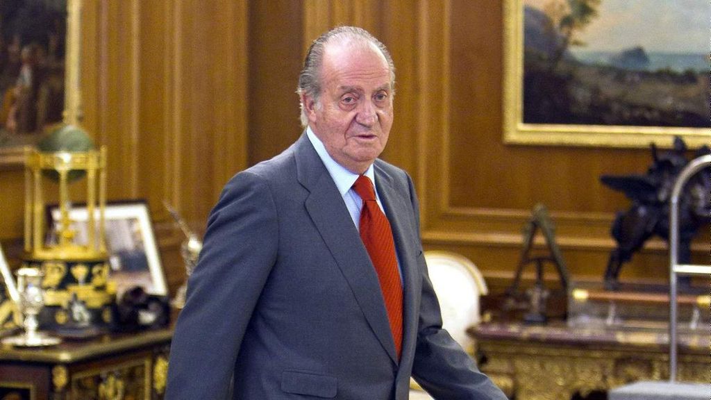 La inesperada mascota que acompaña al rey emérito: "Nadie sabe que la tiene" Fiesta 2025 Top Vídeos 933