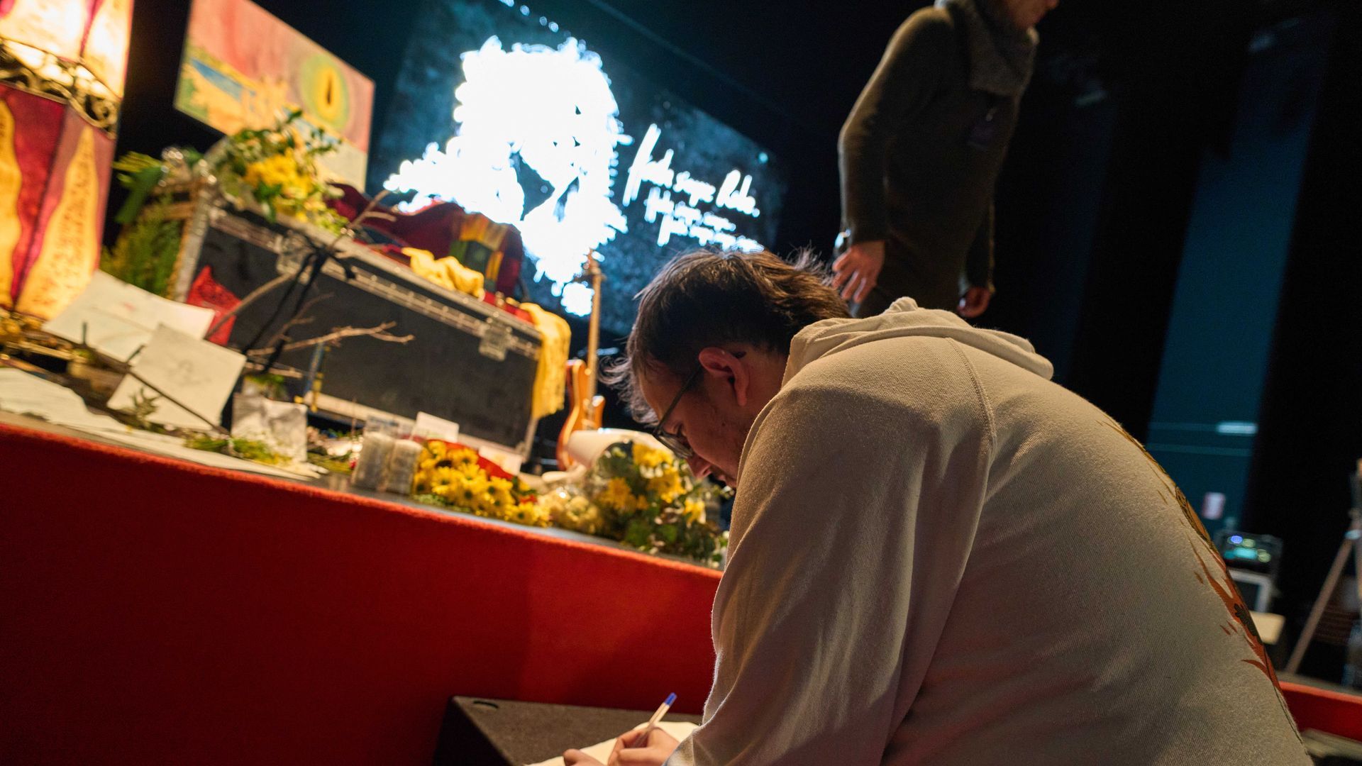 Homenaje a Robe Iniesta en Plasencia