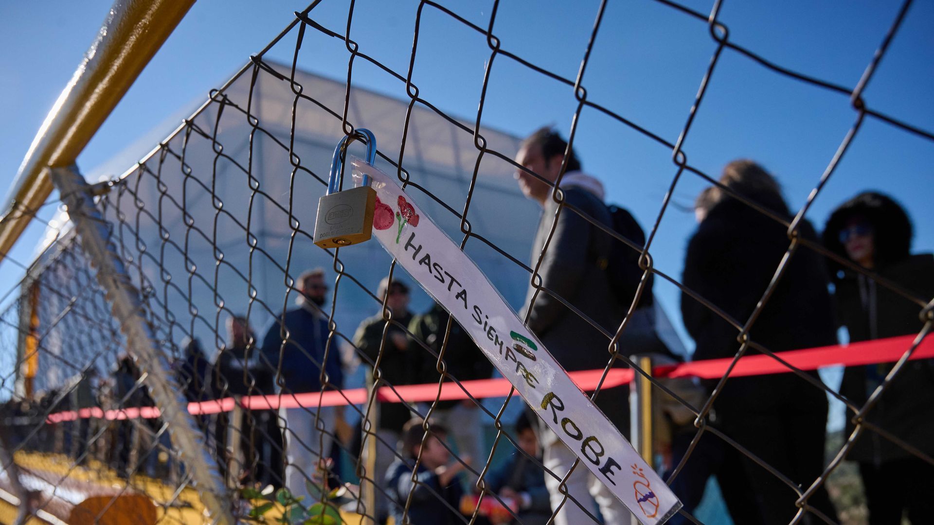 Homenaje a Robe Iniesta en Plasencia