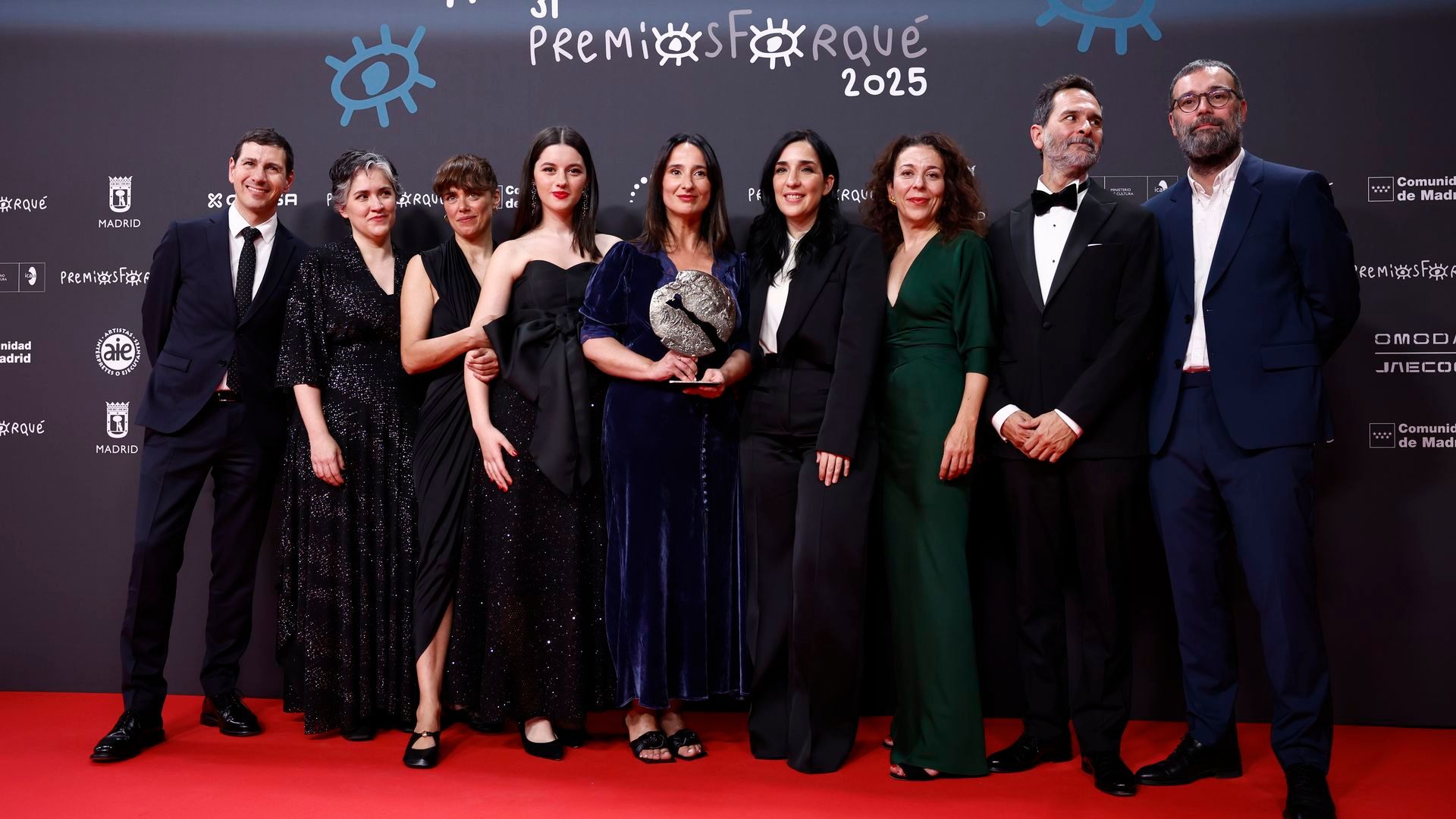 'Los domingos' y 'Anatomía de un instante' triunfan en unos Premios Forqué muy repartidos