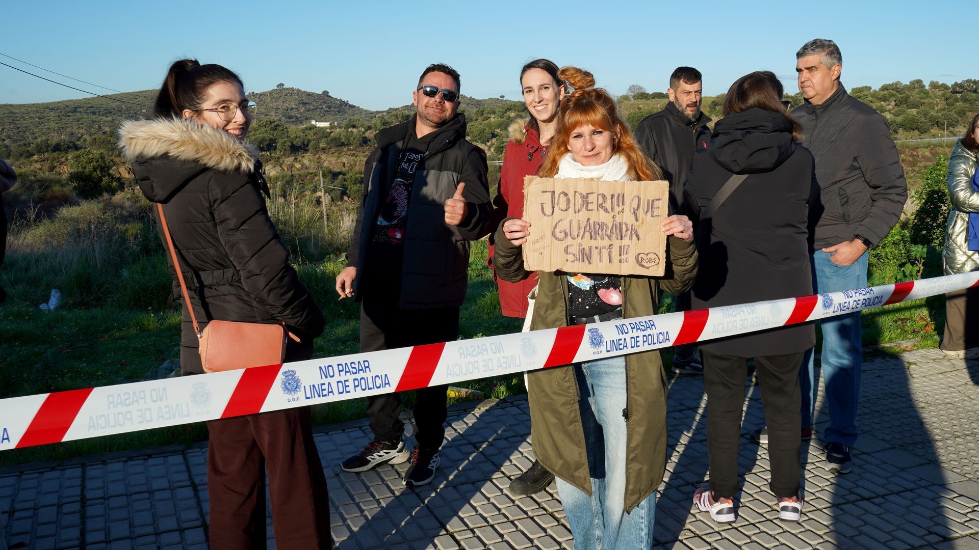 Los seguidores despiden a Robe Iniesta en Plasencia