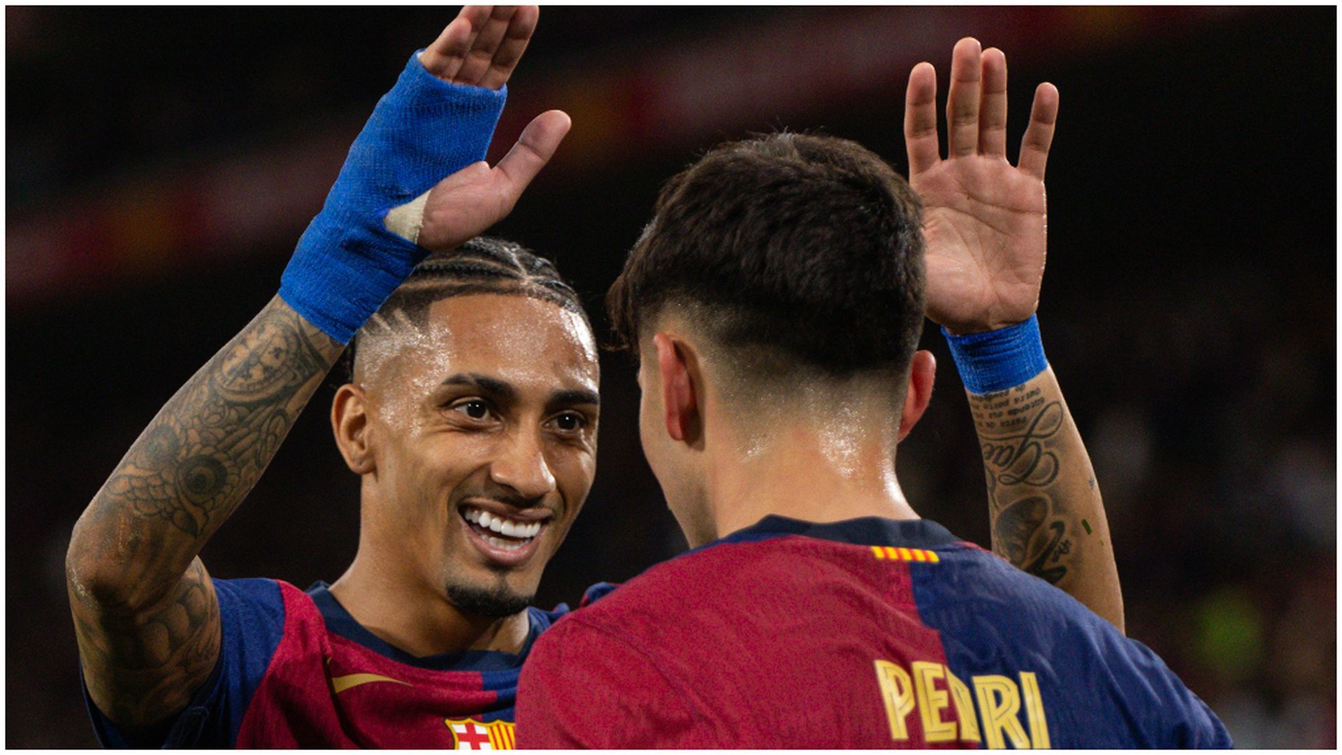 Raphinha y Pedri celebran un gol con el FC Barcelona Raphinha y Pedri celebran un gol con el FC Barcelona