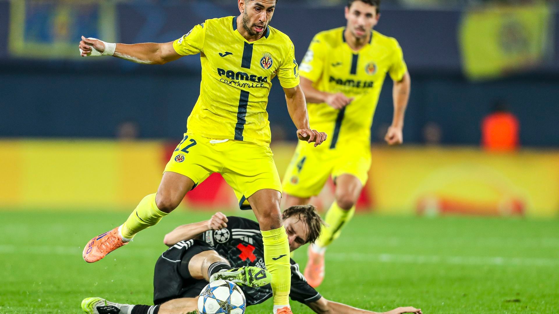 Ayoze Pérez jugando con el Villarreal en la Champions League