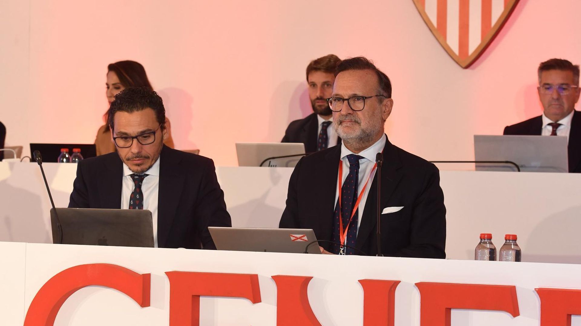 Del Nido Carrasco y Pérez Solano, en la Junta del Sevilla 2025