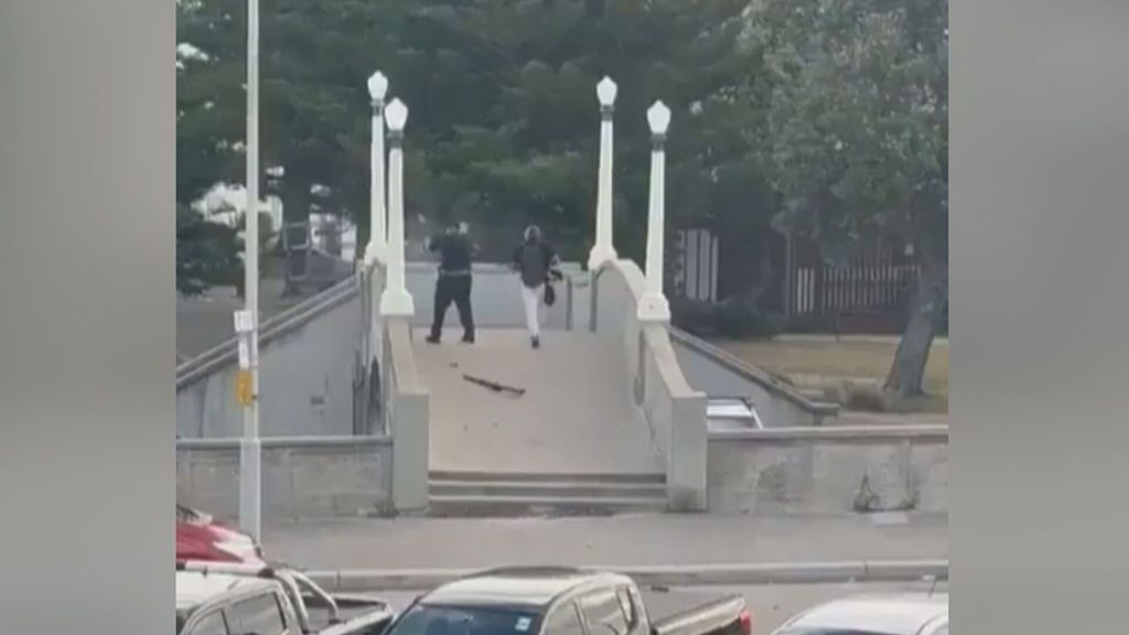 Los autores del atentado de Sídney que ha dejado 16 muertos en una playa son padre e hijo