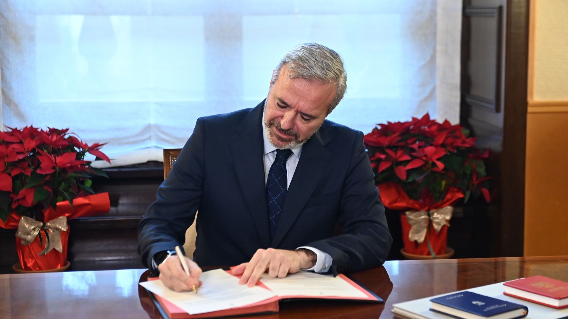 El presidente de Aragón, Jorge Azcón, ha convocado elecciones anticipadas para el 8 de febrero