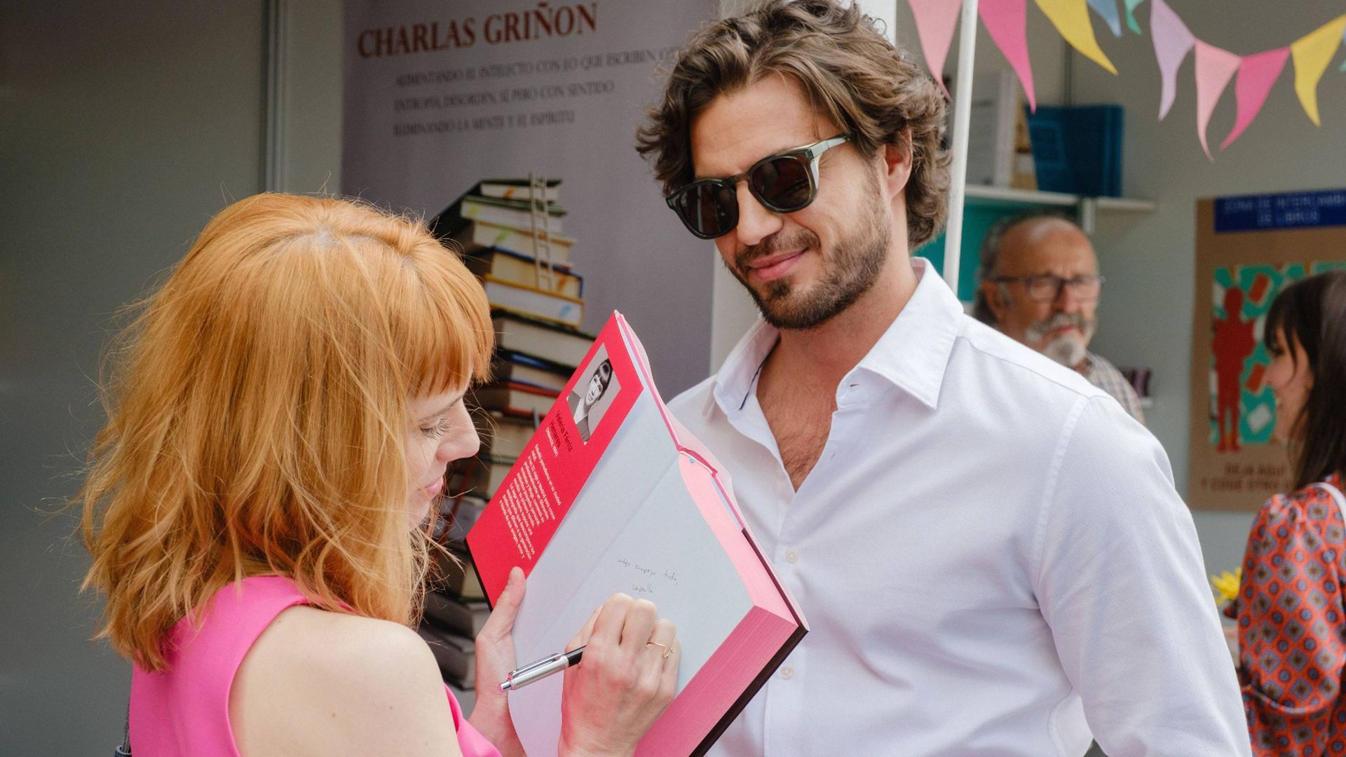 Fotograma de la serie 'Valeria'