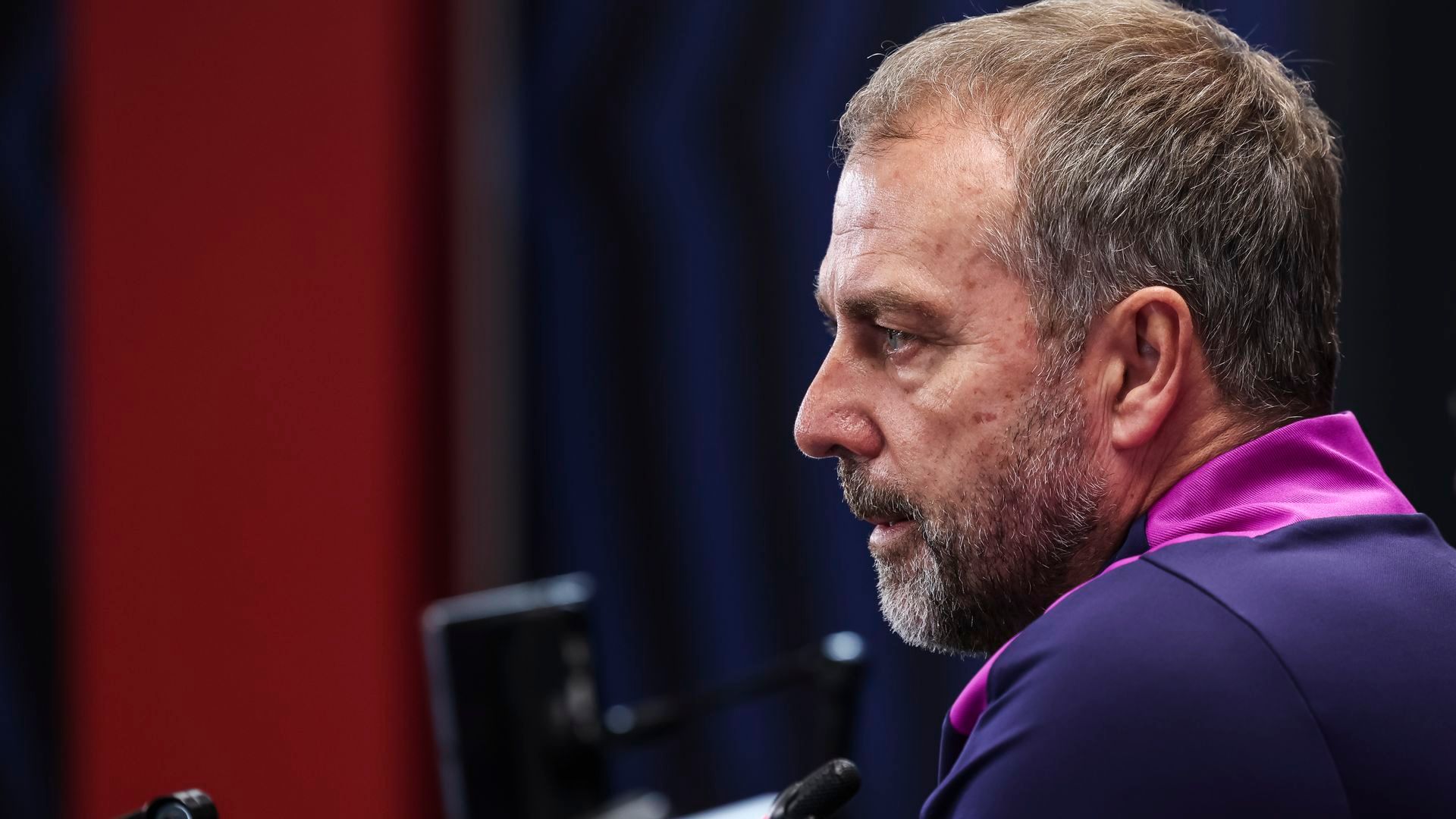 Hansi Flick en rueda de prensa