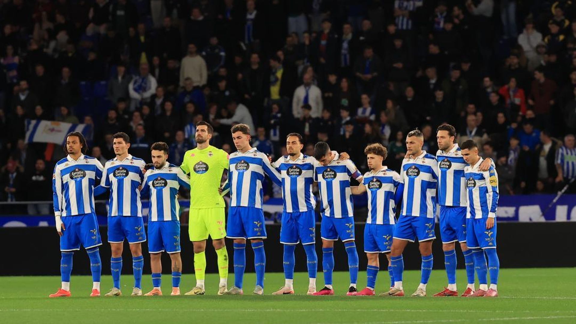 Los jugadores del Dépor, antes del comienzo de un partido