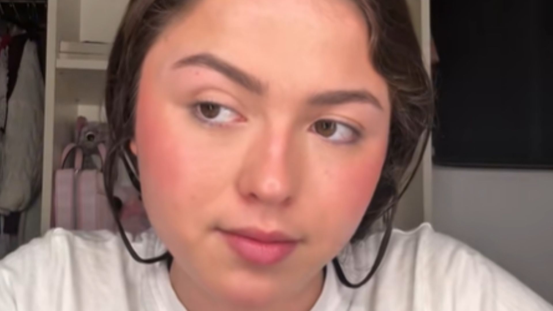 Andrea Bueno Andrea Bueno