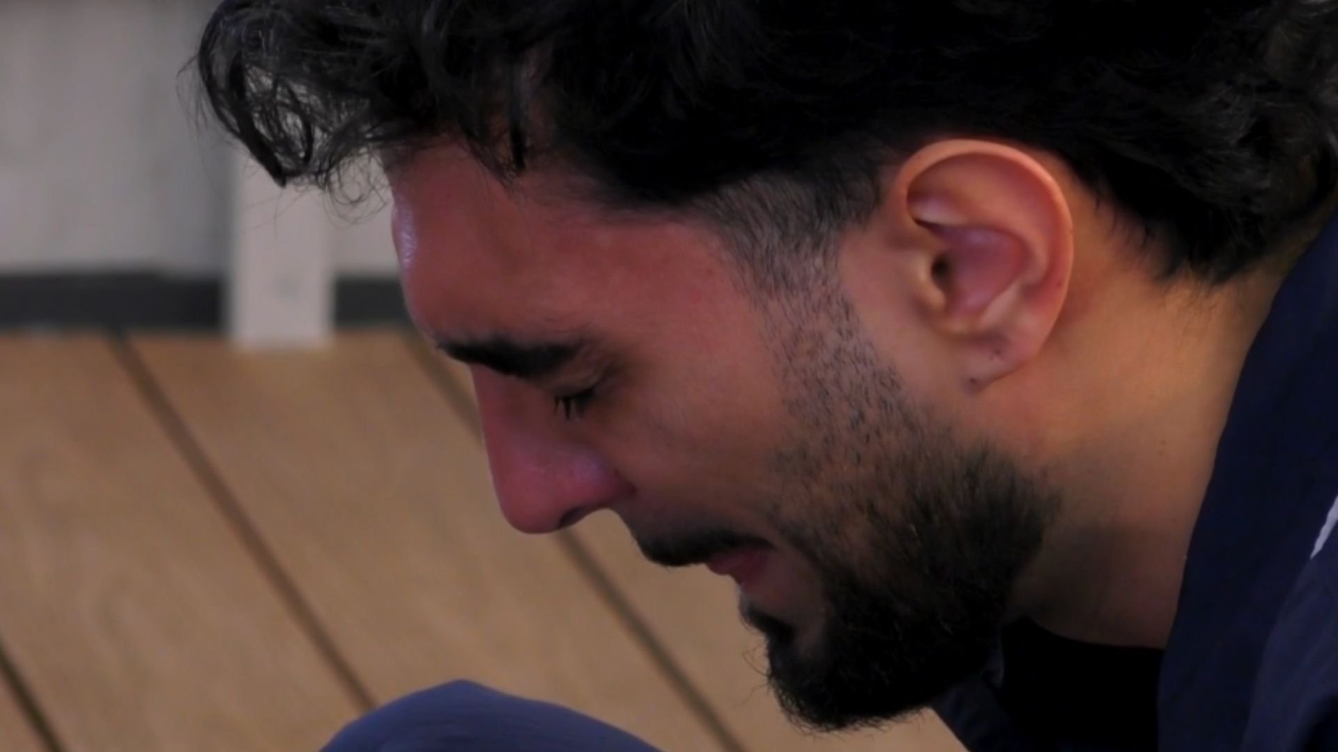 Aquilino rompe a llorar y Cristian le apoya en su momento más personal