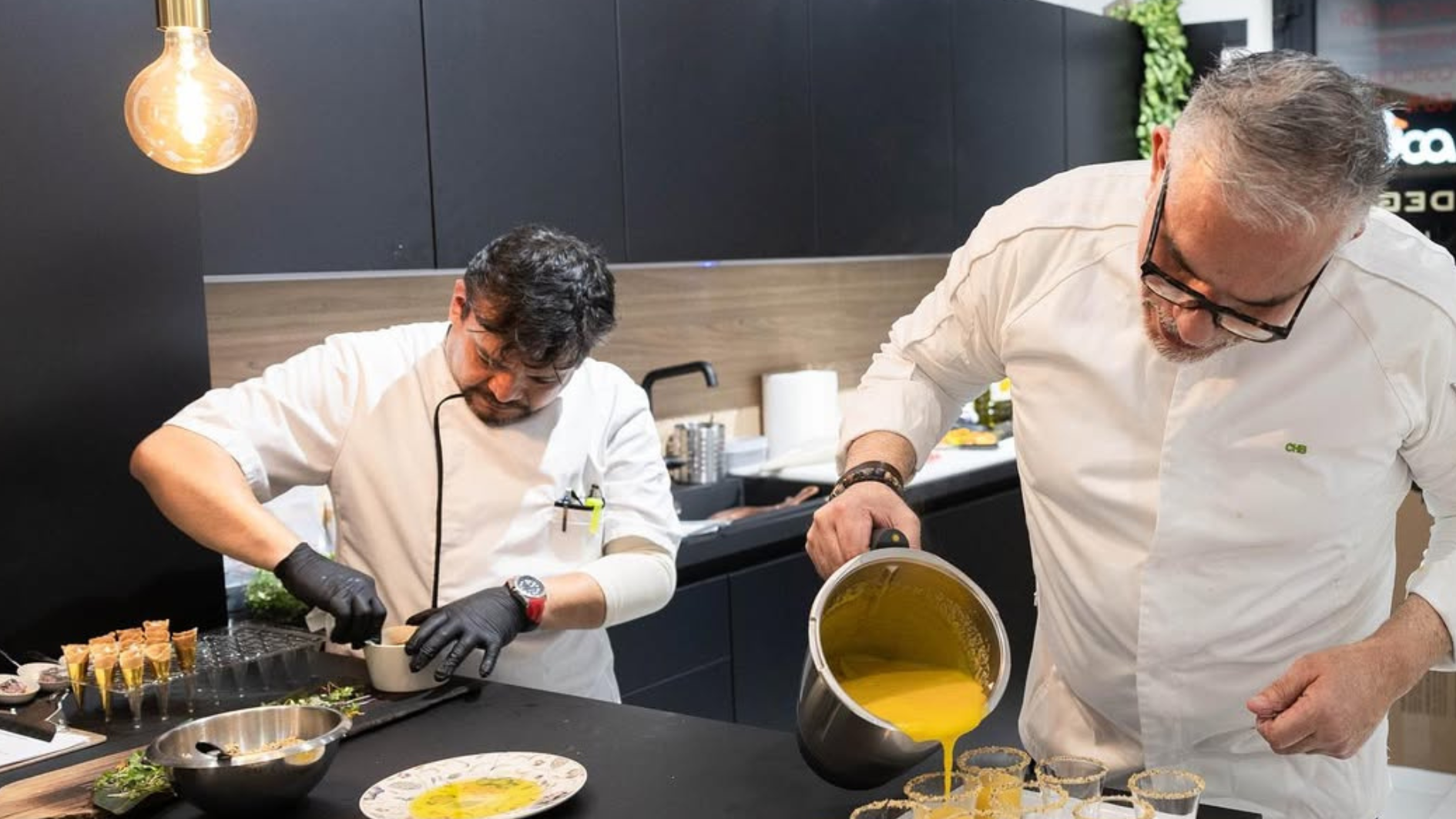 Chaná Barrios, durante uno de sus servicios en una casa