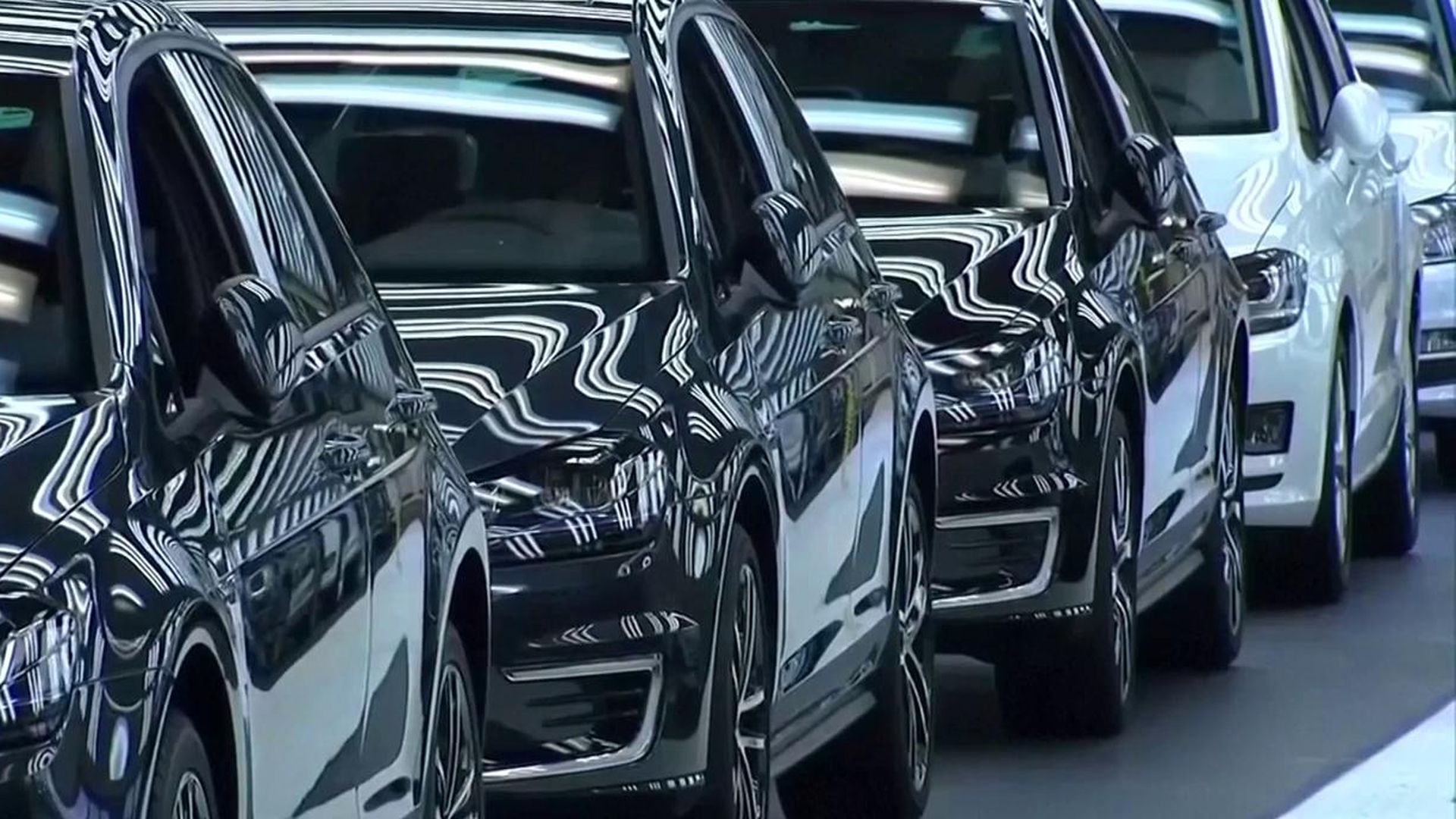 Cómo afecta a los nuevos compradores de coches la medida de la UE: "Es un precio más acorde a las necesidades del mercado"