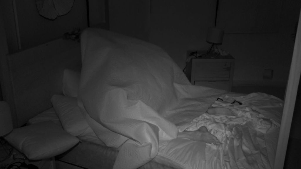 Gerard y Claudia vuelven a las andadas en 'La isla de las tentaciones 9' y zanjan la tensión sexual entre ellos en la cama: "Cómo me pones"