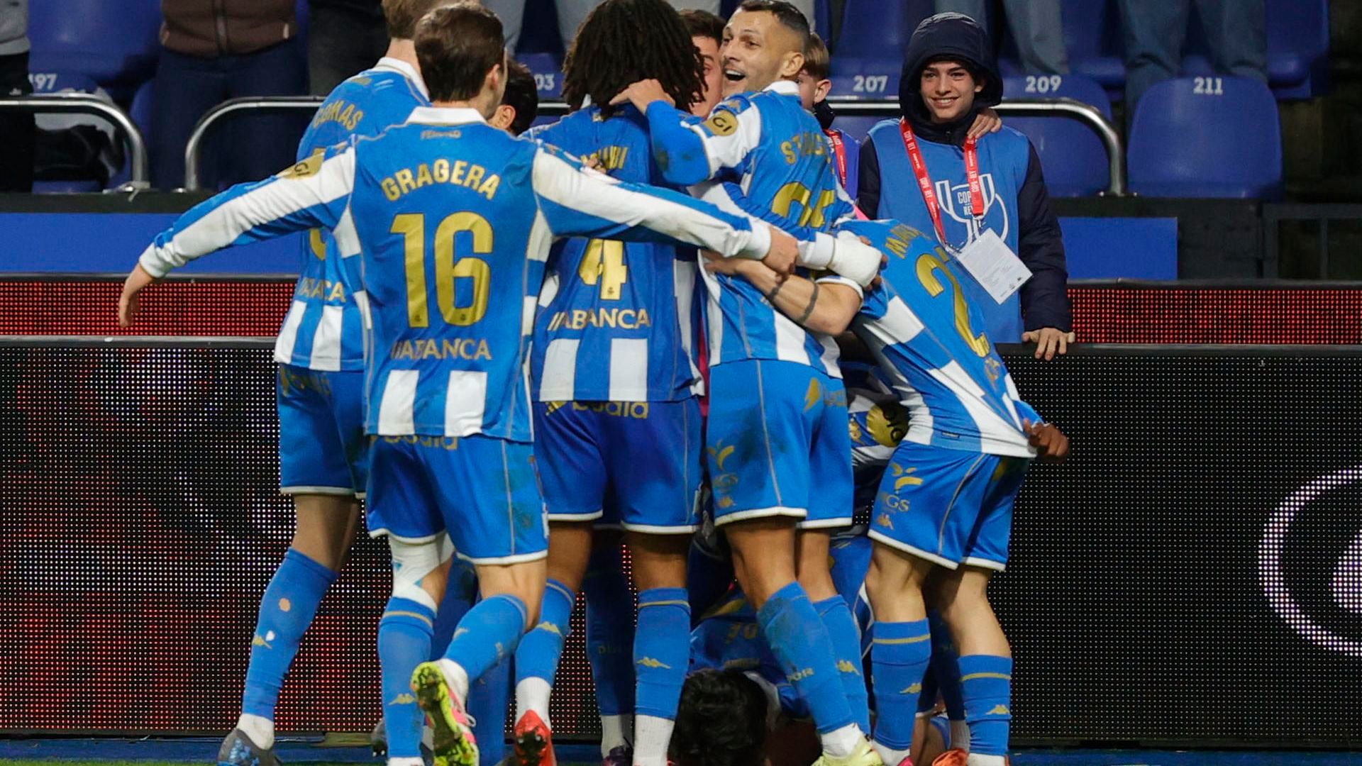 Los jugadores del Dépor celebrando el gol ante el Mallorca Los jugadores del Dépor celebrando el gol ante el Mallorca