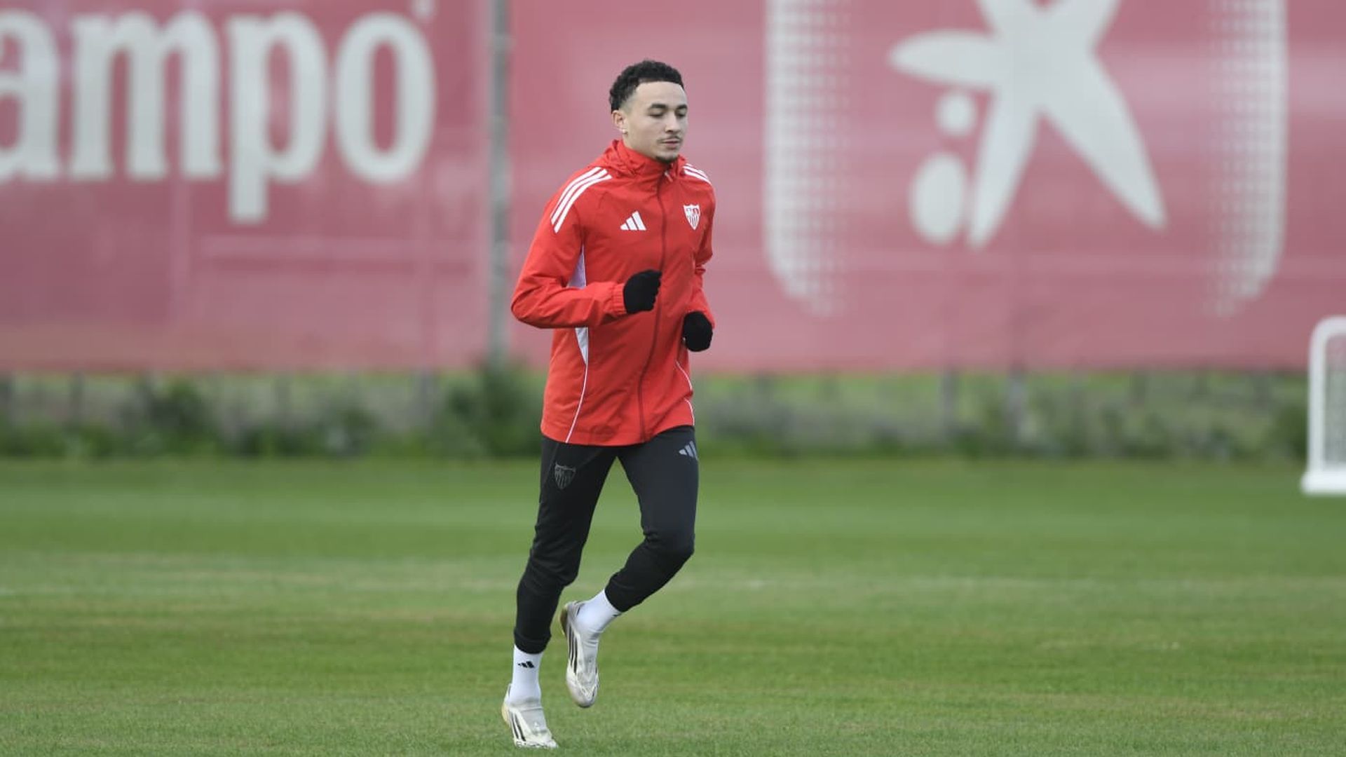 Rubén Vargas, haciendo ejercicios de recuperación