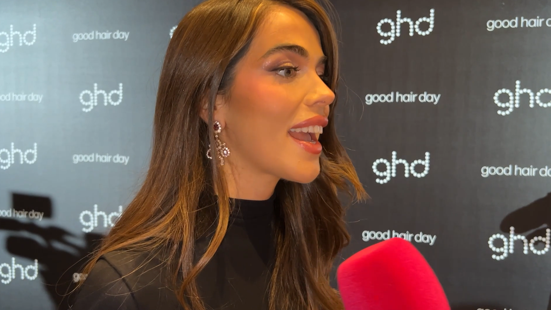 ¿Te tienta más el aspecto físico o la conexión emocional? Las famosas responden - LIDLT - Exclusivo web 20/11/2025