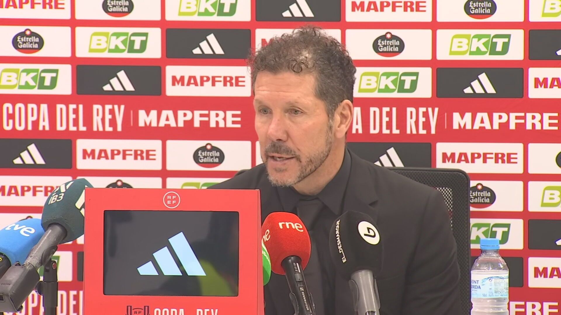 251217-DEP-MOCHILA COPA POST PARTIDO AT BALEARES - AT MADRID_frame_26242 251217-DEP-MOCHILA COPA POST PARTIDO AT BALEARES - AT MADRID_frame_26242