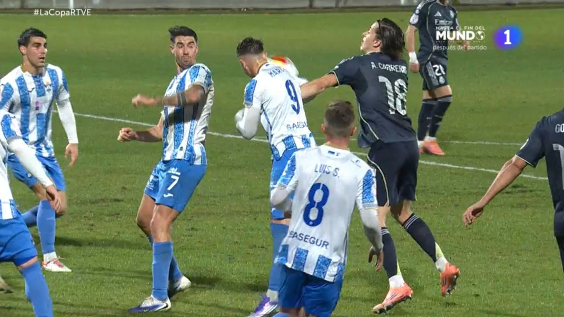 Acción del penalti en el Talavera - Real Madrid Acción del penalti en el Talavera - Real Madrid