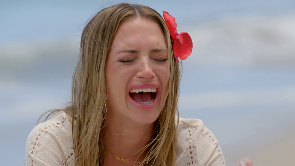 Almudena se rompe al descubrir el castigo para ella y Darío