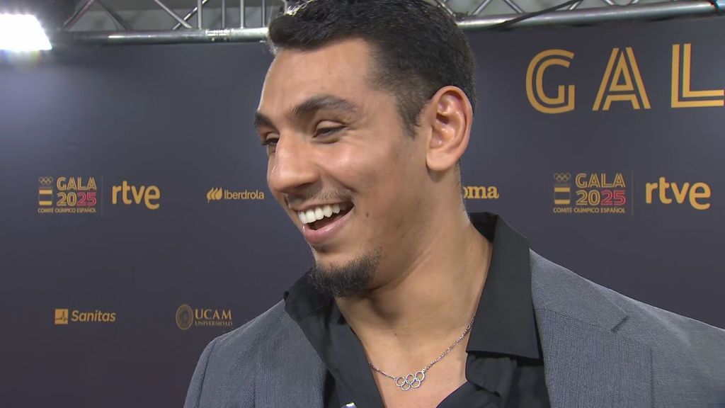 Ayoub Ghadfa responde al interés de Oihan Sancet por el boxeo: "Si se me diera bien el fútbol, también sería futbolista"