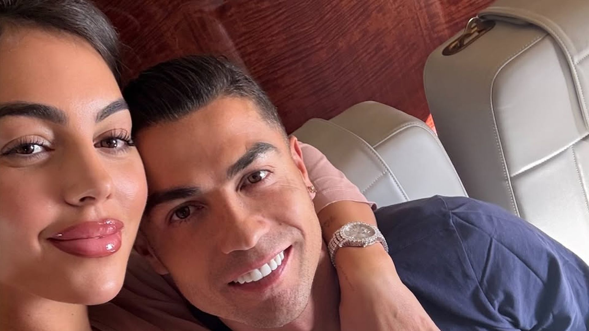 Cristiano Ronaldo y Georgina Rodríguez en un viaje