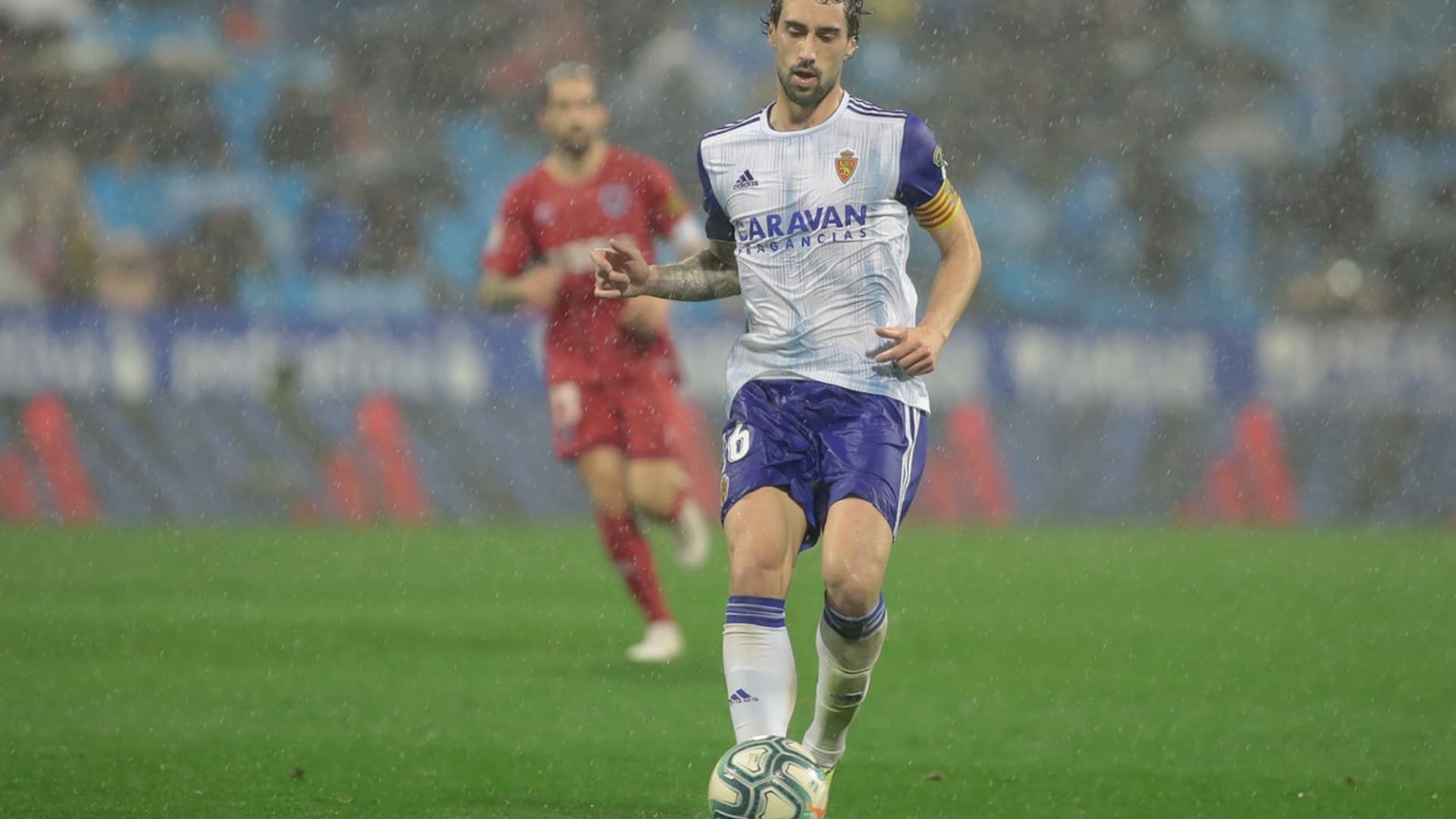 Eguaras, durante un partido con el Real Zaragoza.