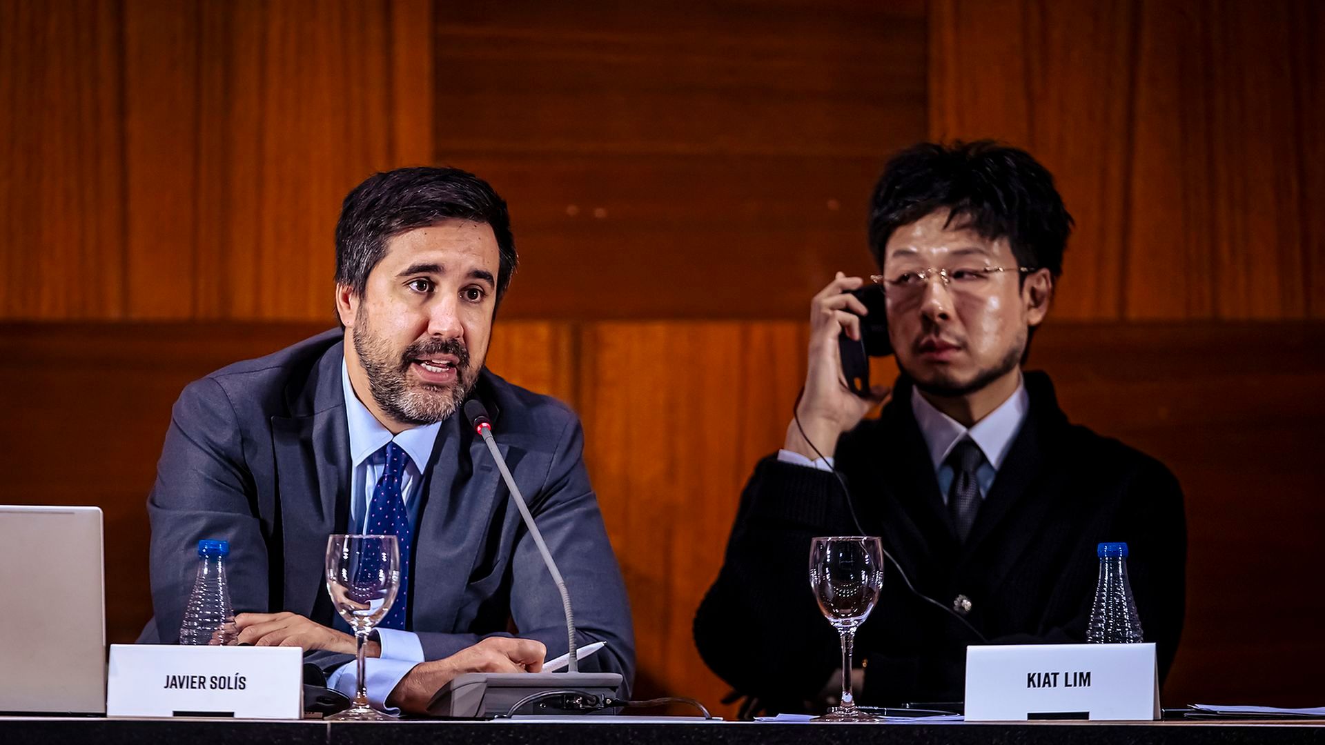 Javier Solís en la Junta General de Accionistas