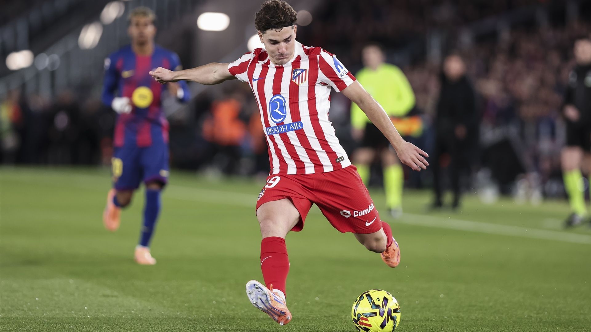 Julián Álvarez en el Barça - Atlético de Madrid